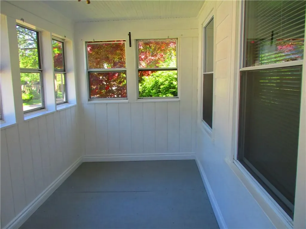 91 Milton Road Warwick RI 02888