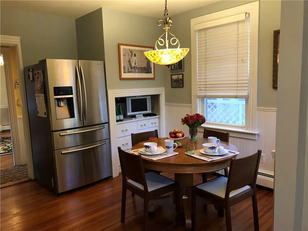 105 Arlington Avenue Providence RI 02906