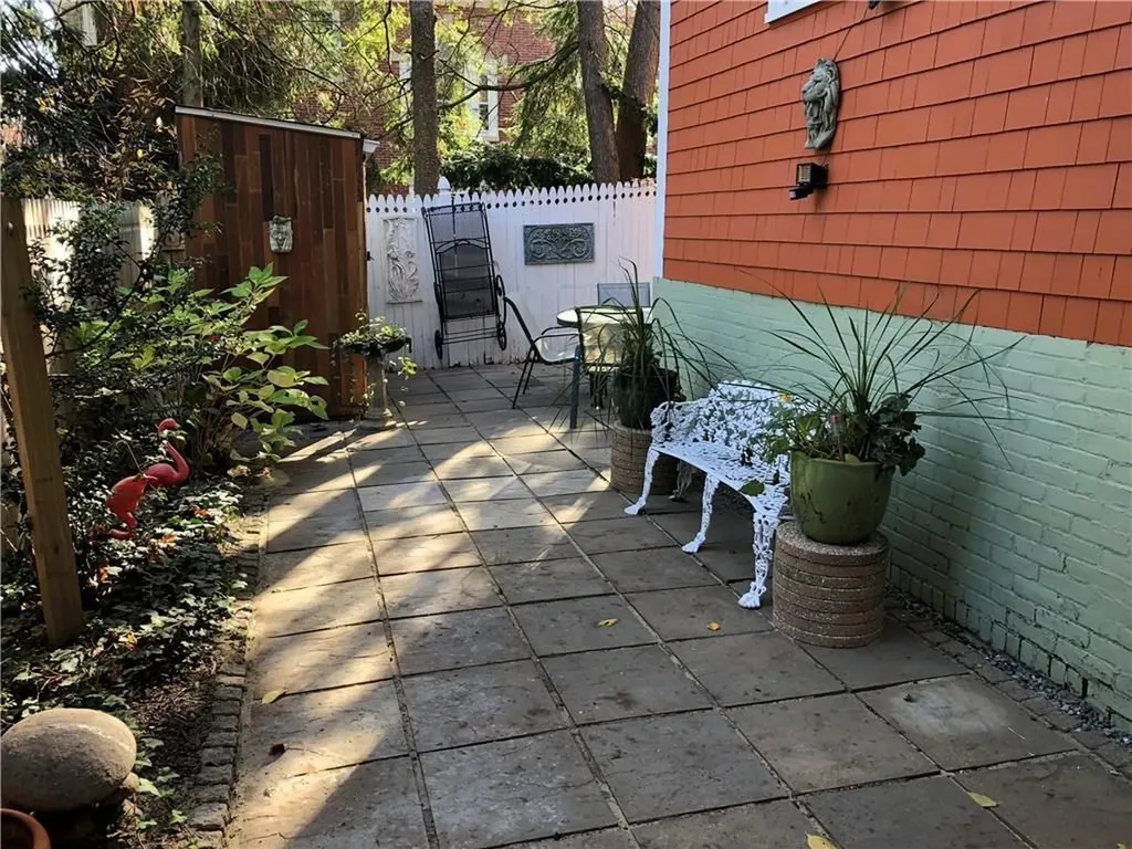 105 Arlington Avenue Providence RI 02906