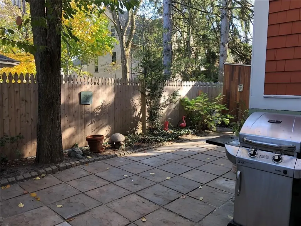 105 Arlington Avenue Providence RI 02906