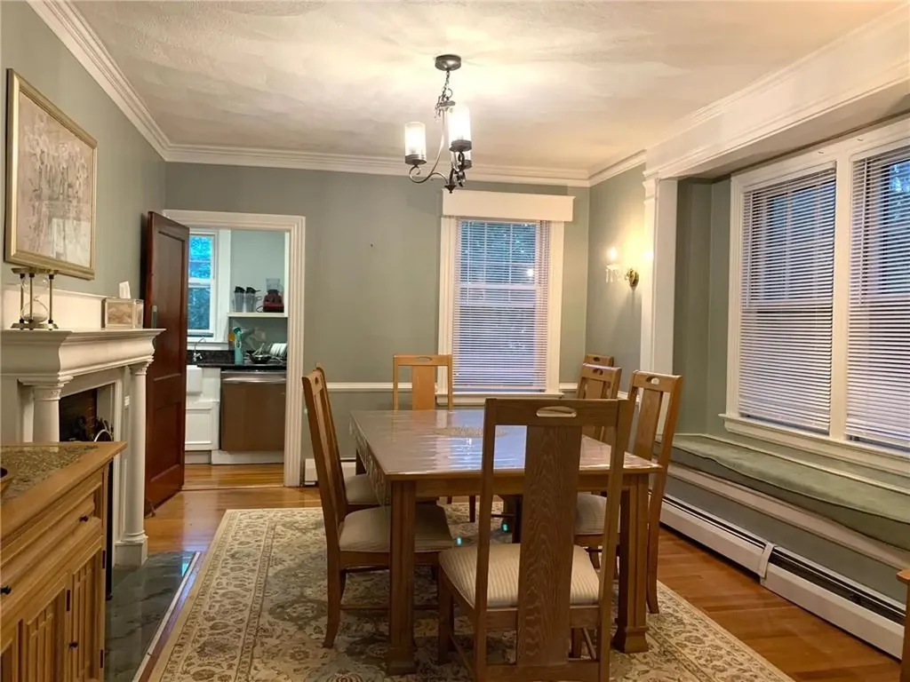 105 Arlington Avenue Providence RI 02906