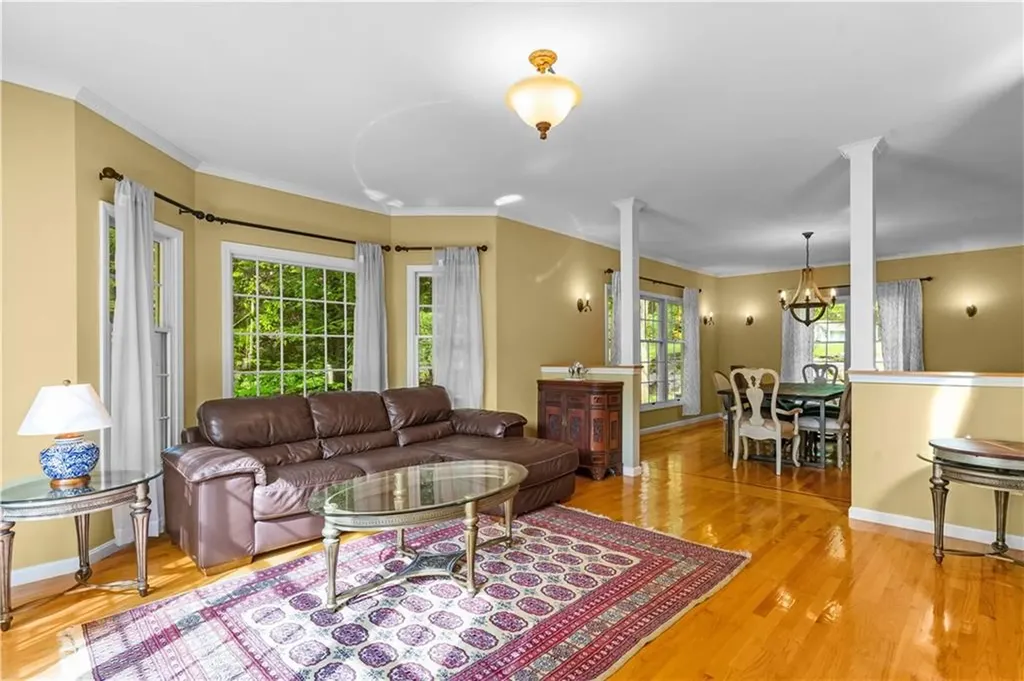 157 Joseph Court Warwick RI 02886