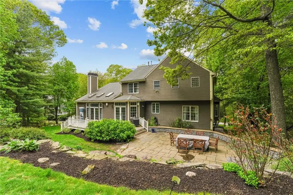 157 Joseph Court Warwick RI 02886