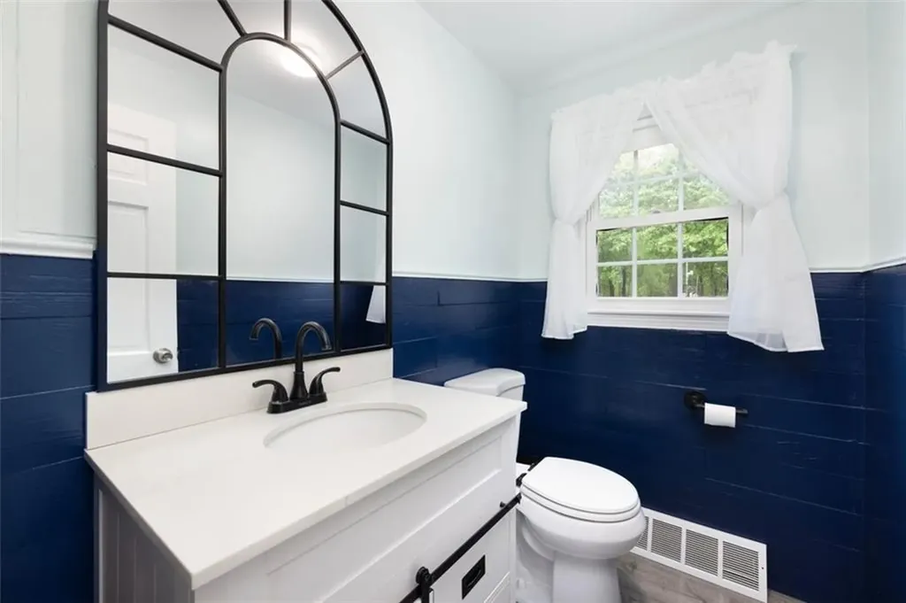 268 Log Road Smithfield RI 02917