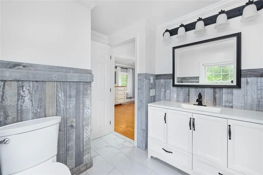 268 Log Road Smithfield RI 02917