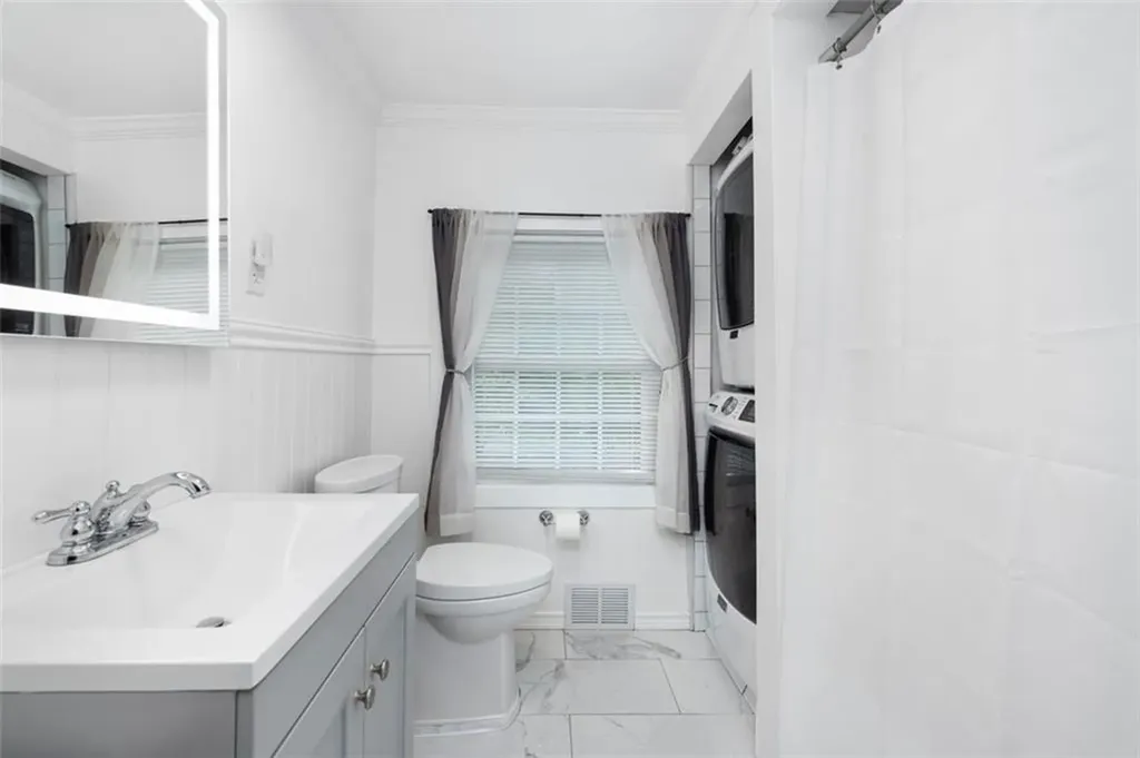 268 Log Road Smithfield RI 02917