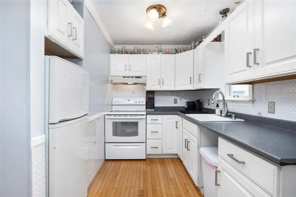 268 Log Road Smithfield RI 02917