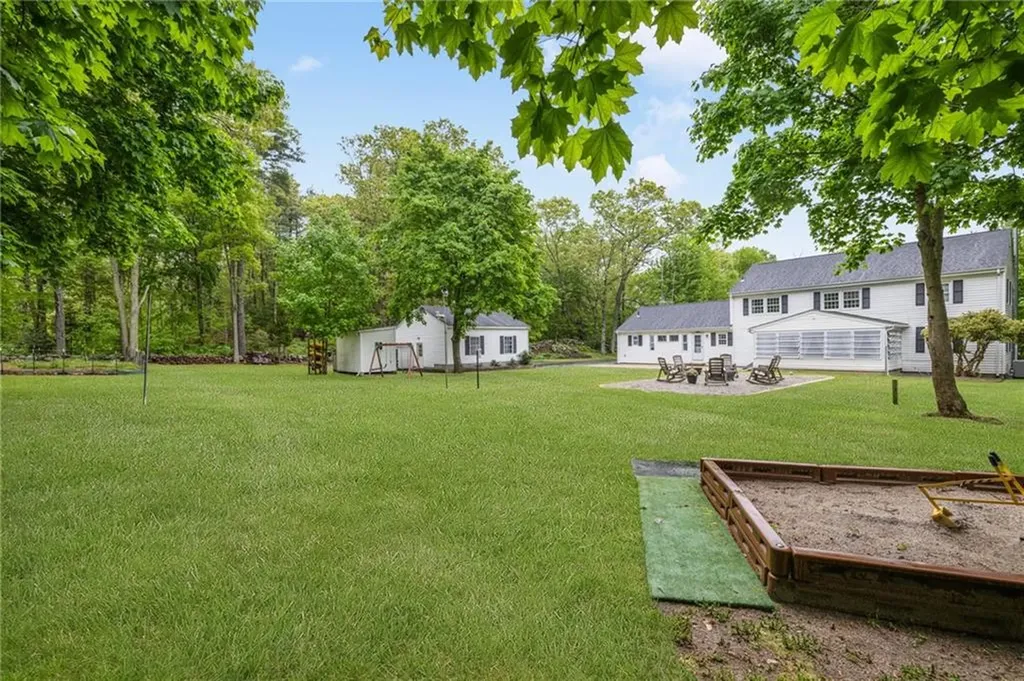 268 Log Road Smithfield RI 02917