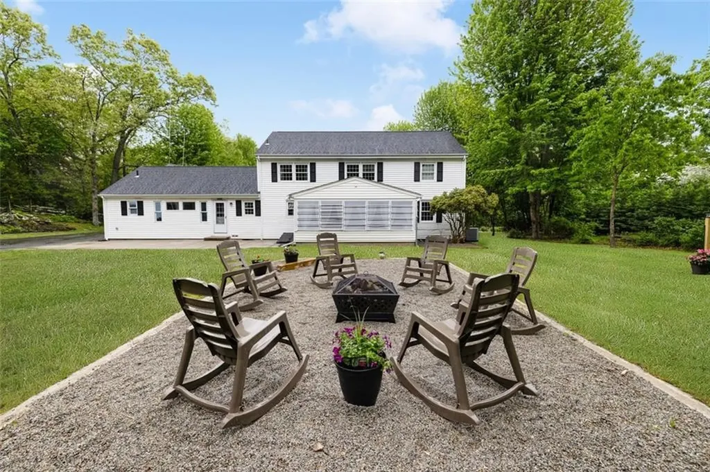 268 Log Road Smithfield RI 02917