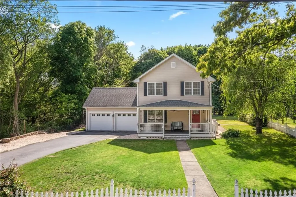 11 1st Avenue Cumberland RI 02864