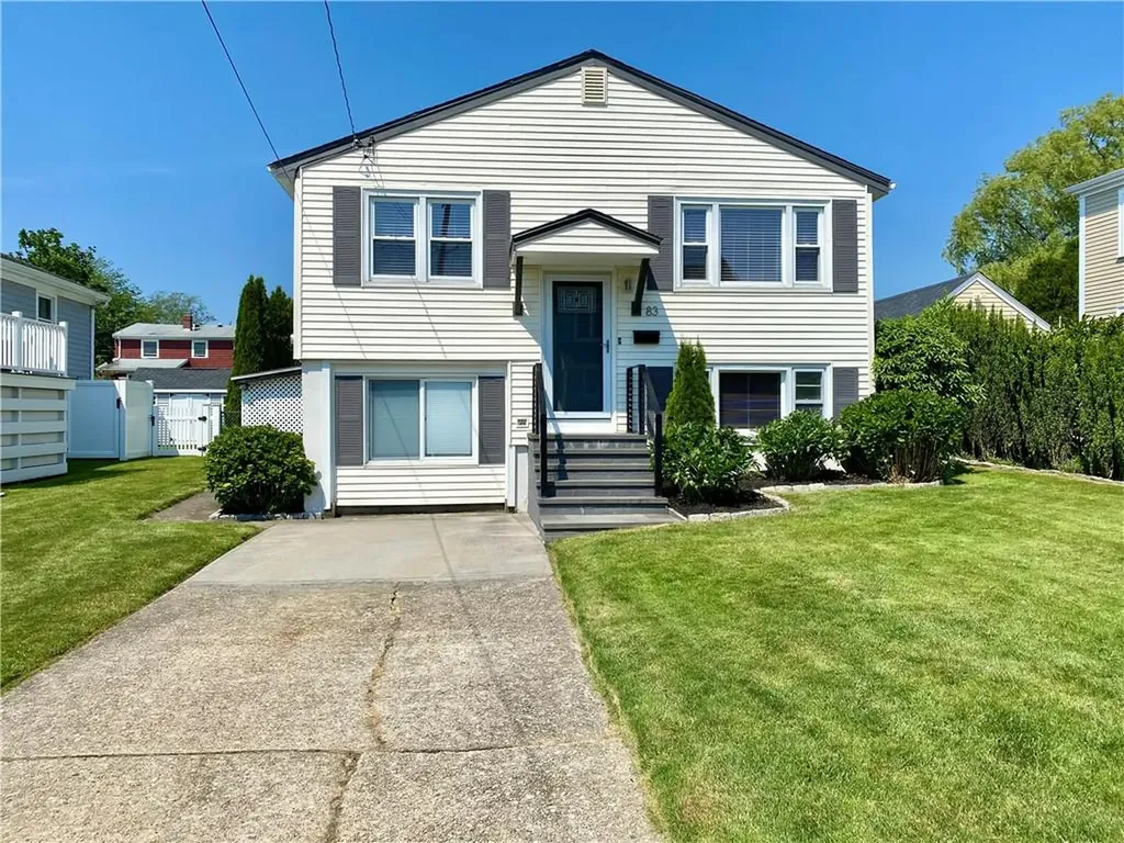 83 Eustis Avenue Newport RI 02840