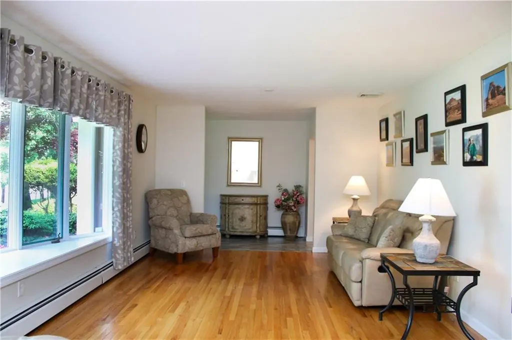 40 Spring Valley Drive East Greenwich RI 02818