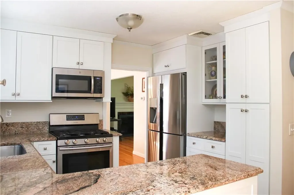 40 Spring Valley Drive East Greenwich RI 02818