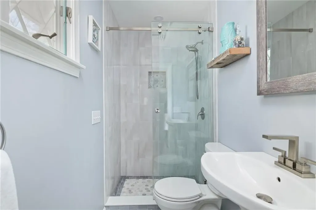 40 Spring Valley Drive East Greenwich RI 02818