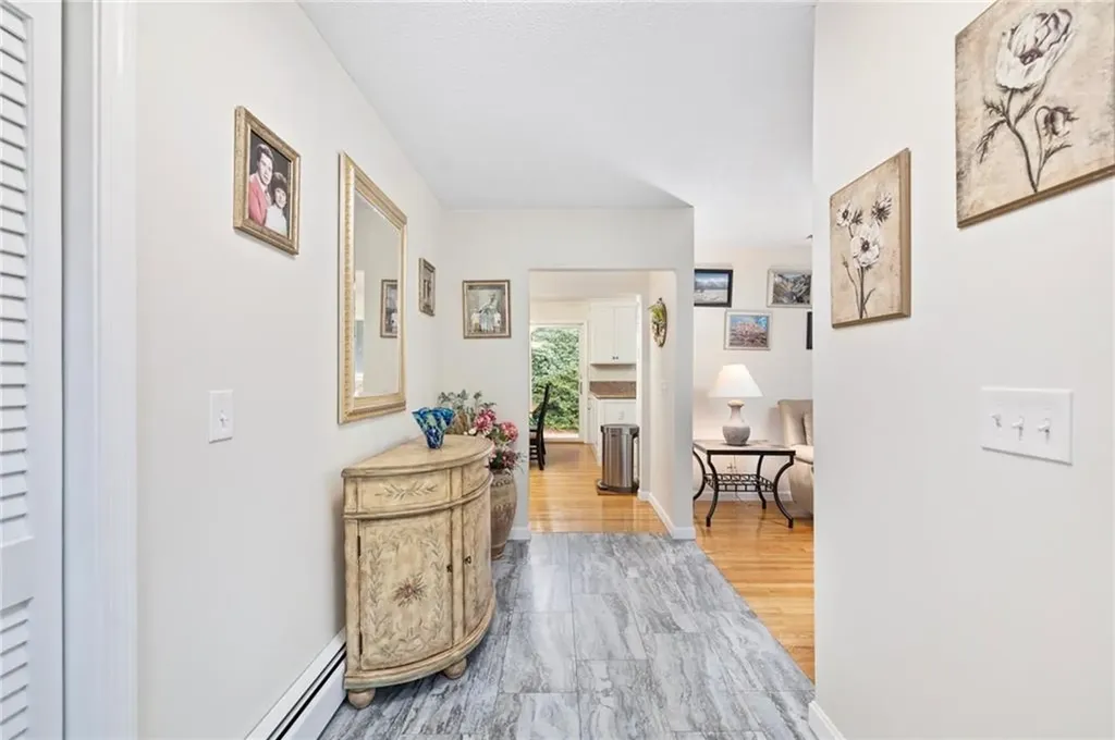 40 Spring Valley Drive East Greenwich RI 02818