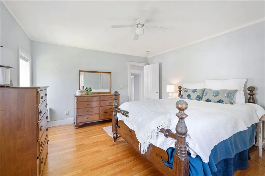 624 Maple Avenue Barrington RI 02806