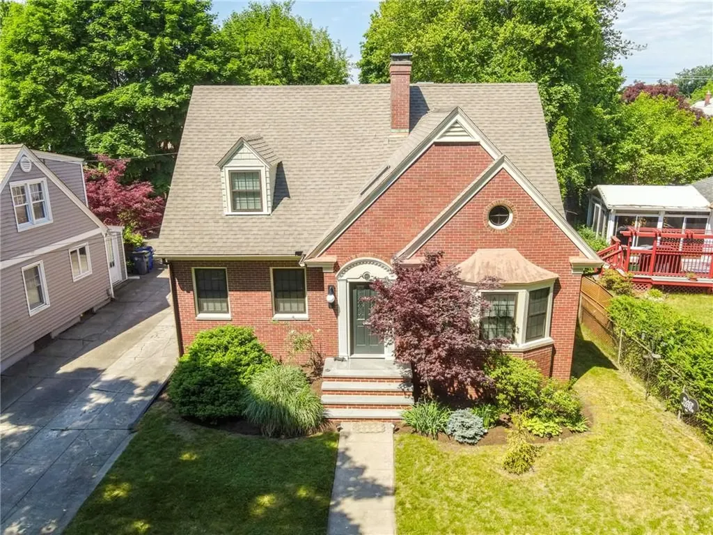 642 Pleasant Valley Parkway Providence RI 02908