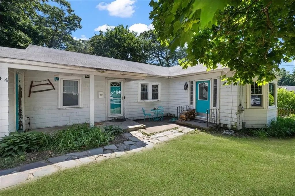 244 Sumner Avenue Warwick RI 02888