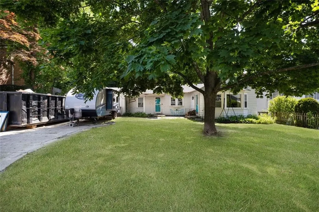 244 Sumner Avenue Warwick RI 02888