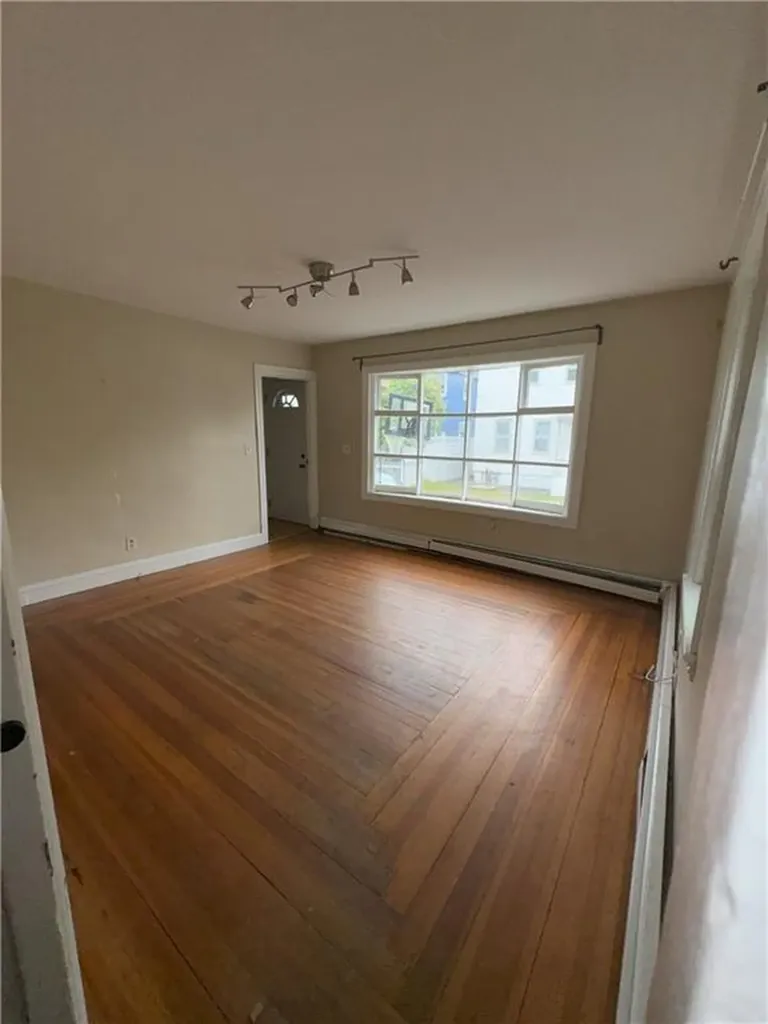 7 Ticknor Street Providence RI 02909