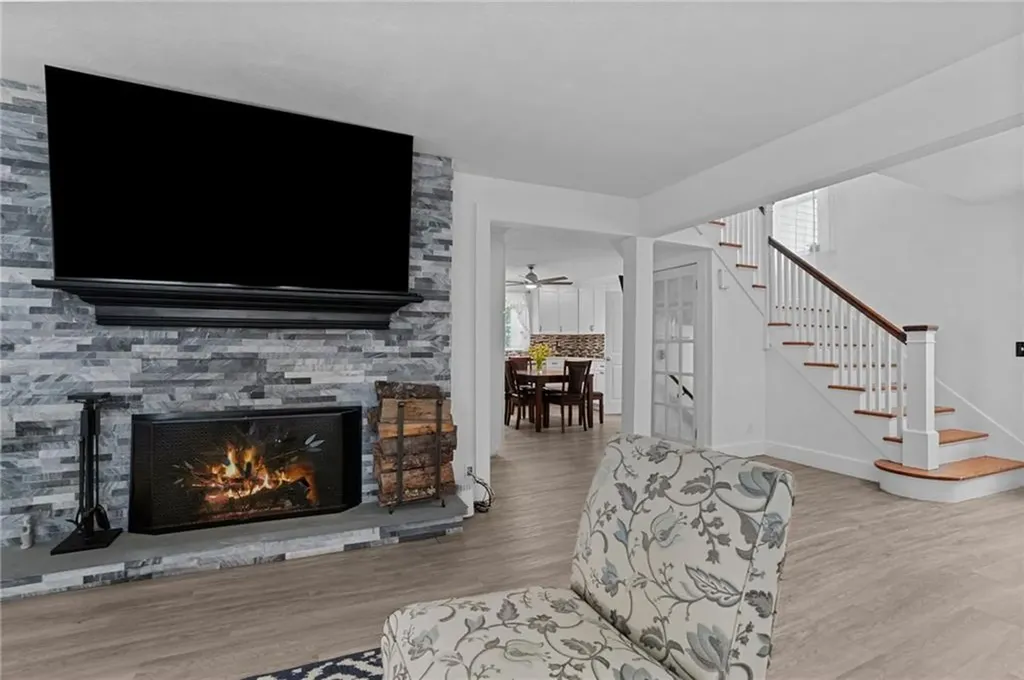 12 Rushton Drive Cranston RI 02905