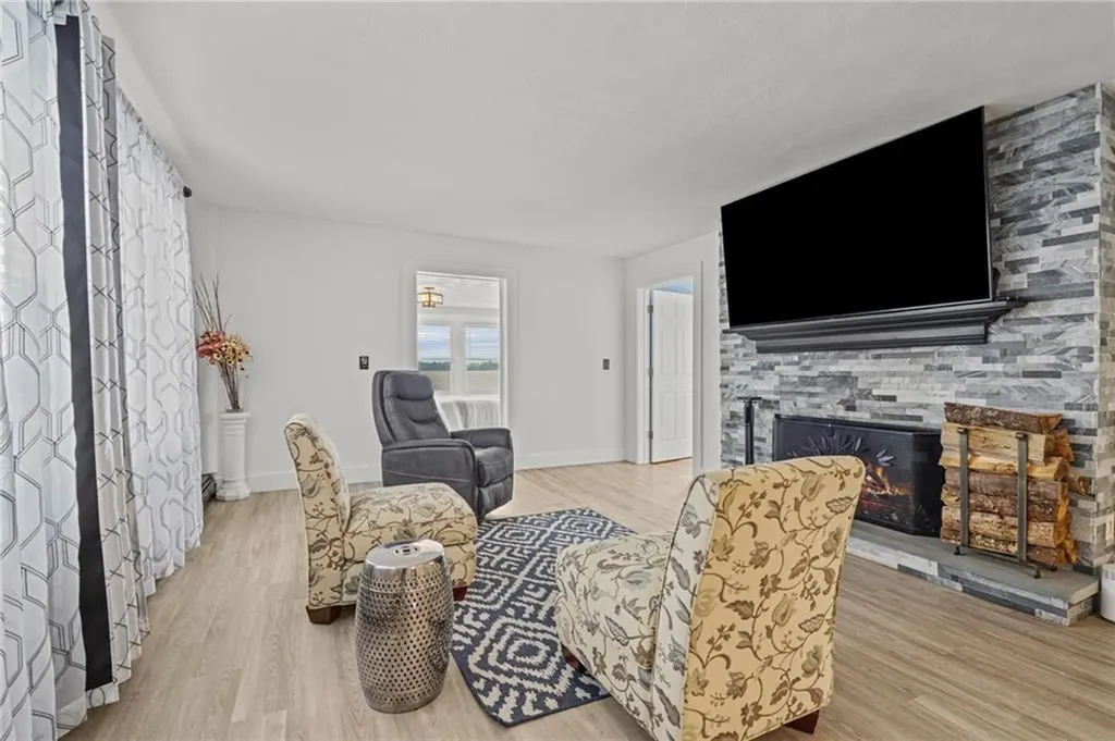 12 Rushton Drive Cranston RI 02905