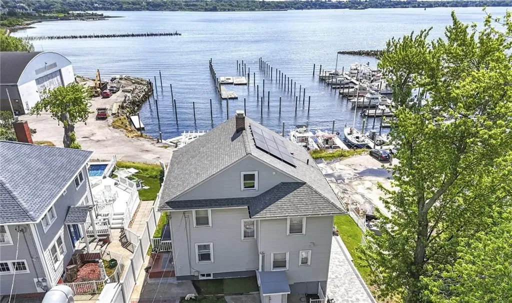 12 Rushton Drive Cranston RI 02905