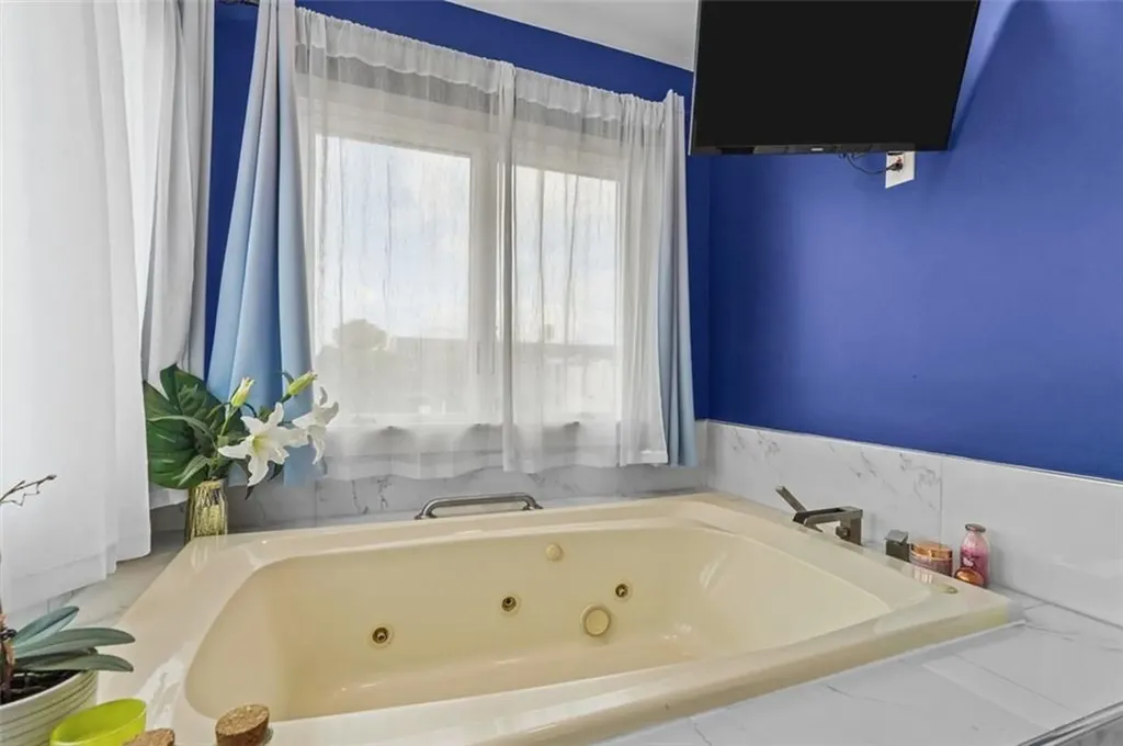 12 Rushton Drive Cranston RI 02905