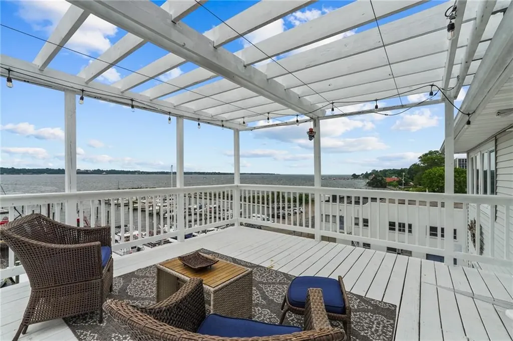 12 Rushton Drive Cranston RI 02905