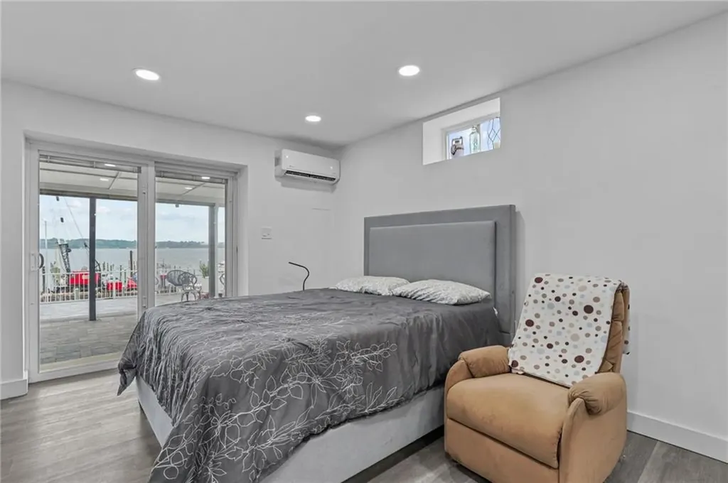 12 Rushton Drive Cranston RI 02905