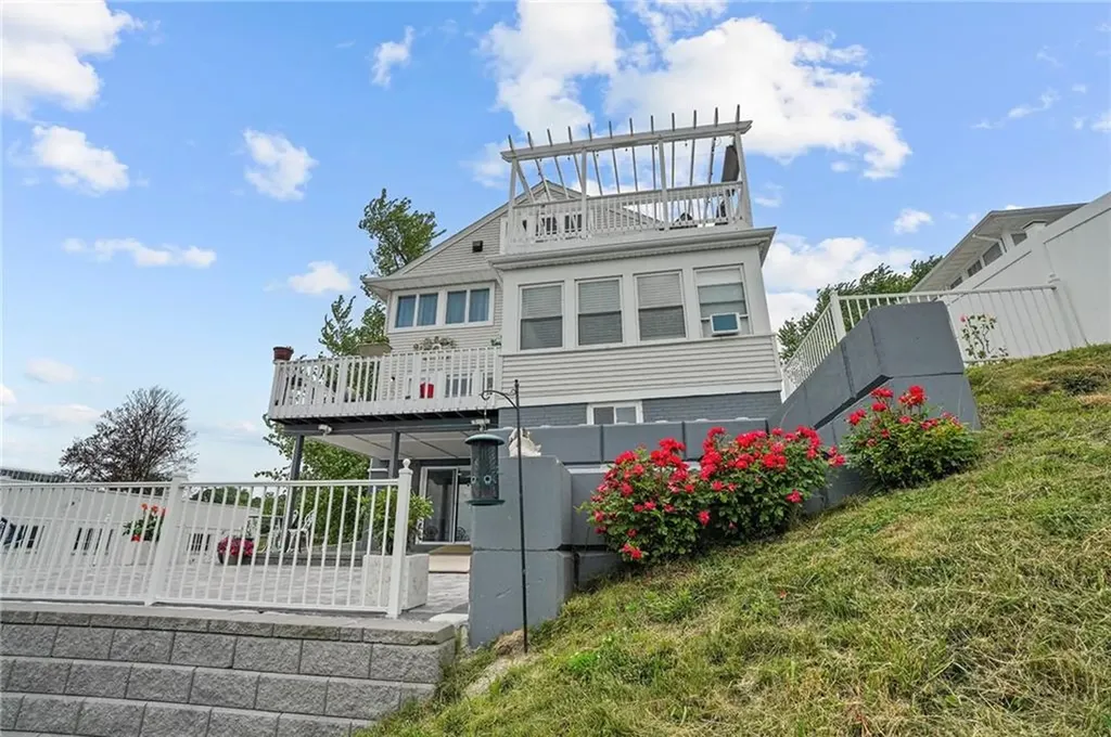 12 Rushton Drive Cranston RI 02905