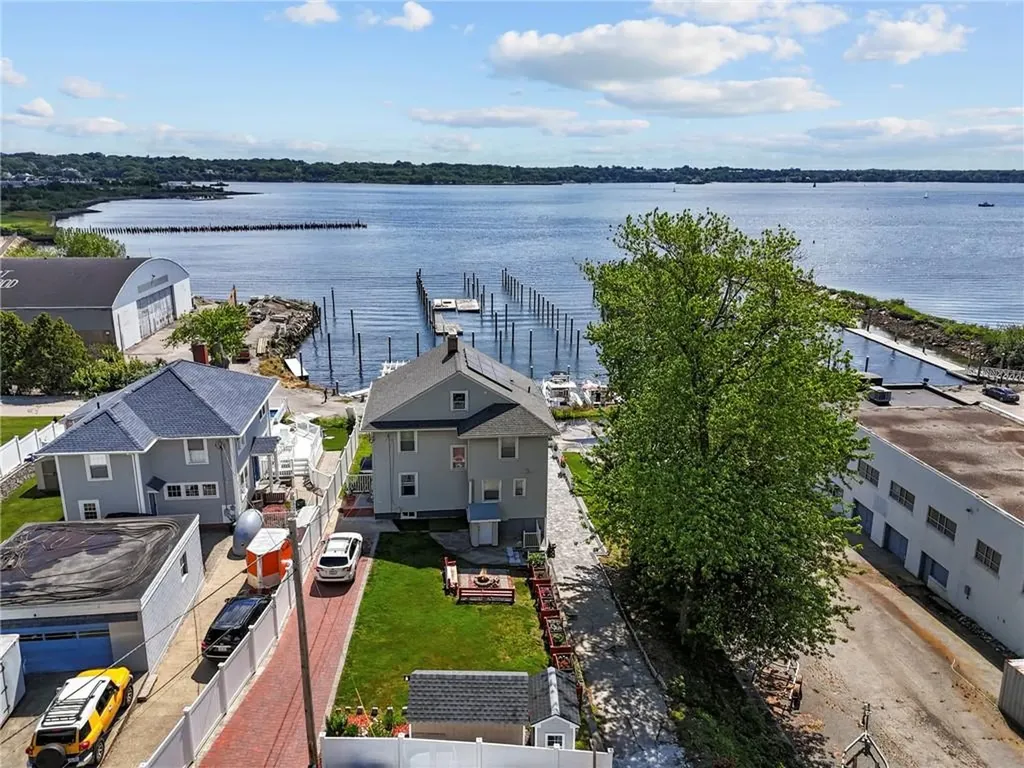 12 Rushton Drive Cranston RI 02905