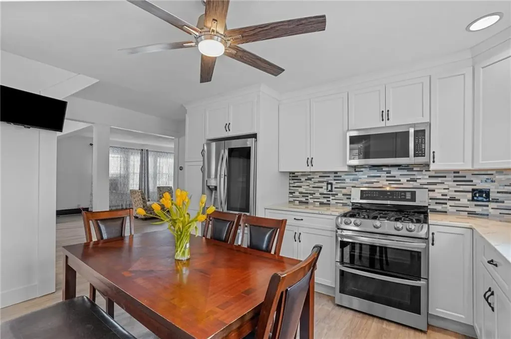 12 Rushton Drive Cranston RI 02905