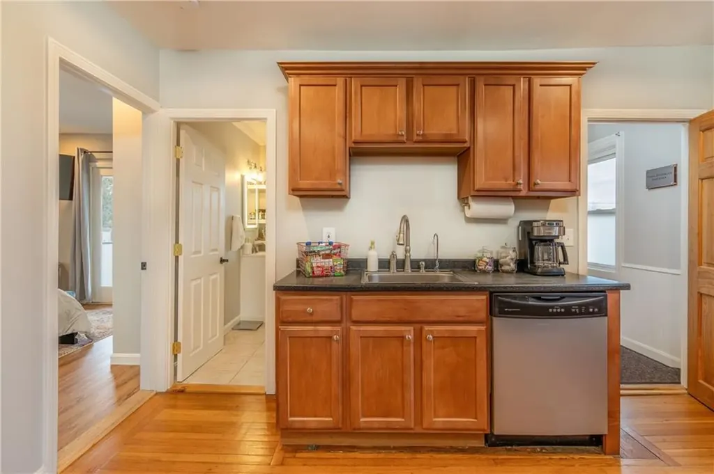 884 River Avenue Providence RI 02908