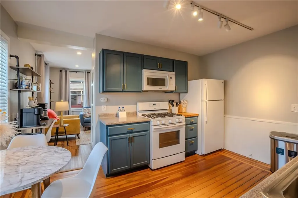 884 River Avenue Providence RI 02908