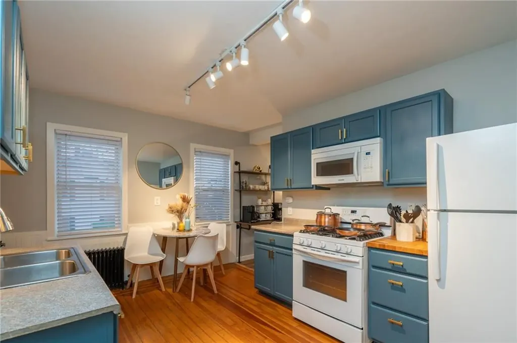 884 River Avenue Providence RI 02908