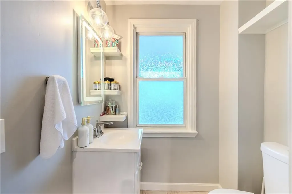 884 River Avenue Providence RI 02908