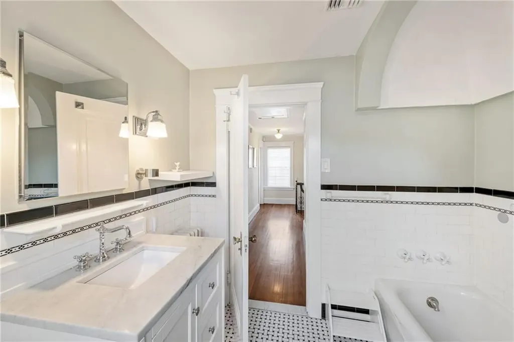 348 Slater Avenue Providence RI 02906
