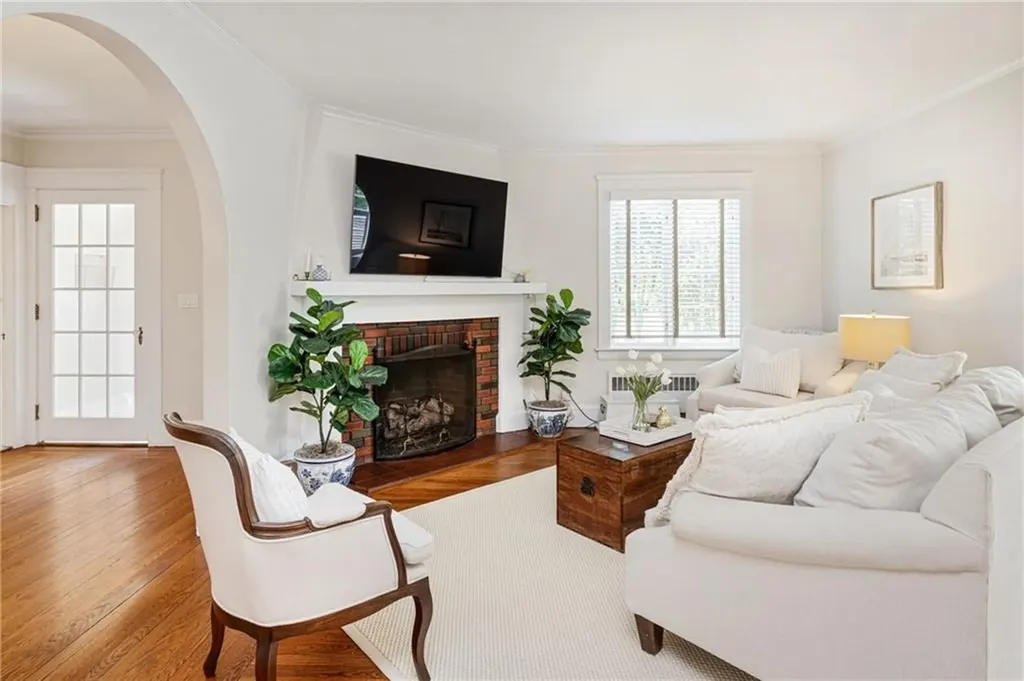 348 Slater Avenue Providence RI 02906