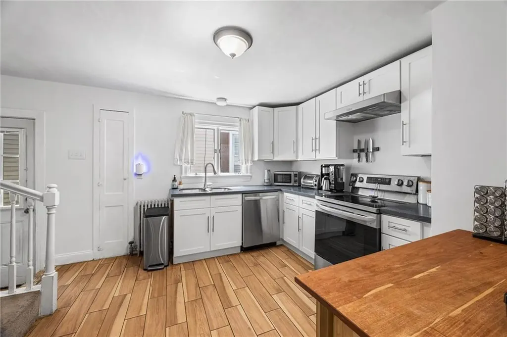 94 Orchard Street Cranston RI 02910