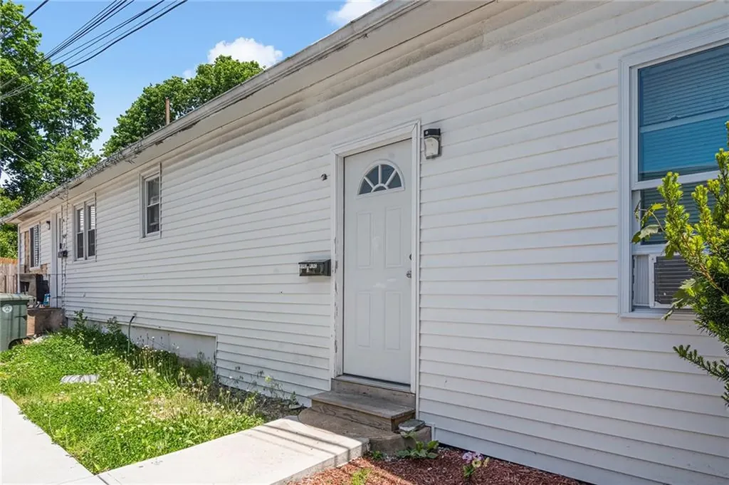 509 Washington Street Coventry RI 02816
