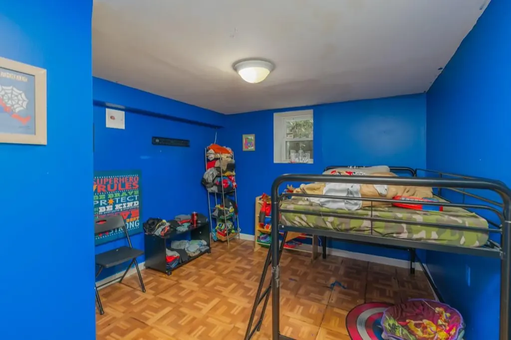 32 Oak Tree Avenue Warwick RI 02886