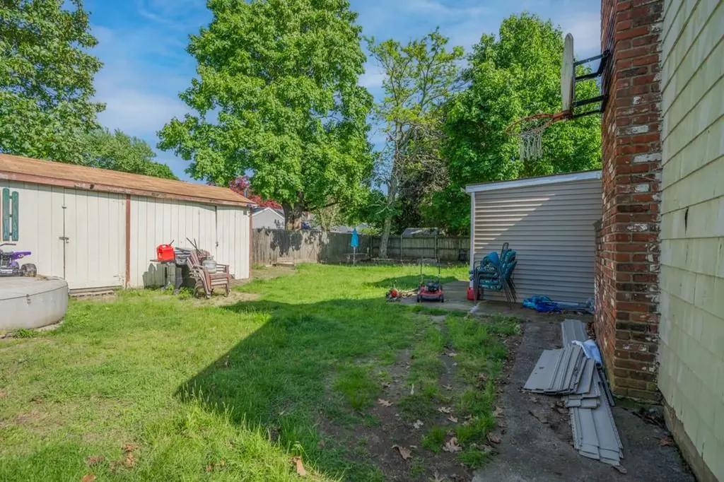 32 Oak Tree Avenue Warwick RI 02886