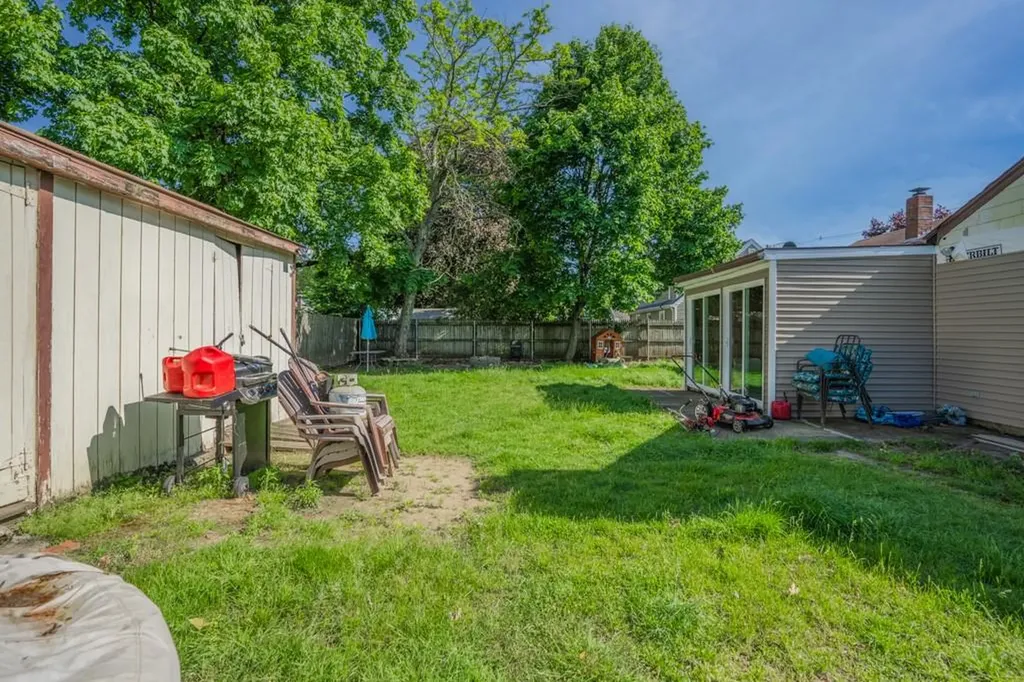 32 Oak Tree Avenue Warwick RI 02886