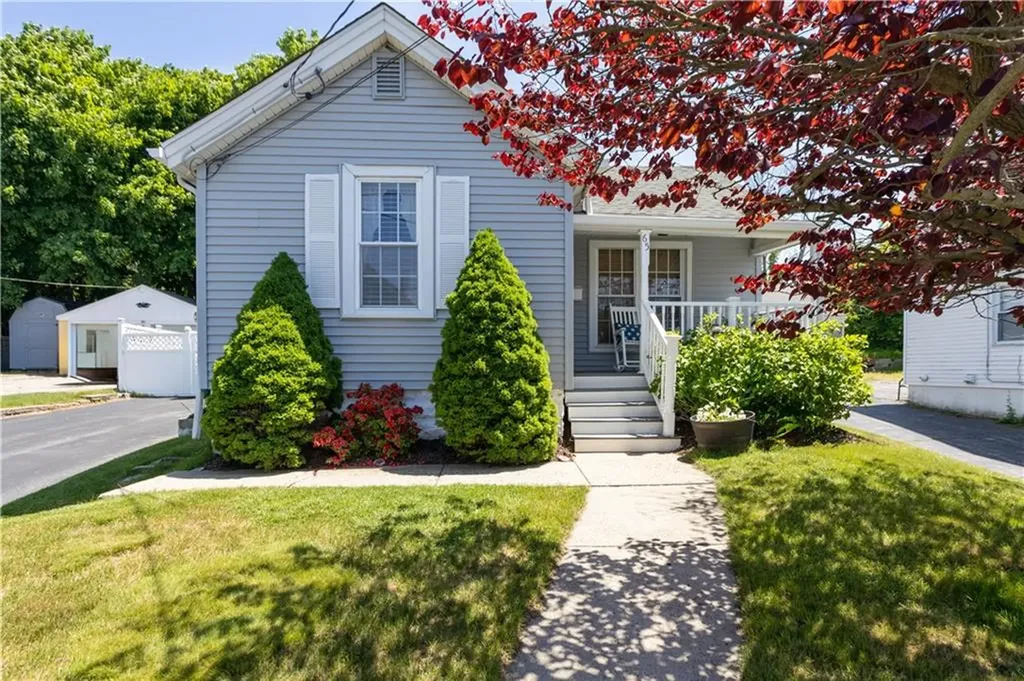 65 Dana Street Woonsocket RI 02895