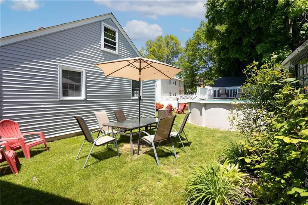 65 Dana Street Woonsocket RI 02895