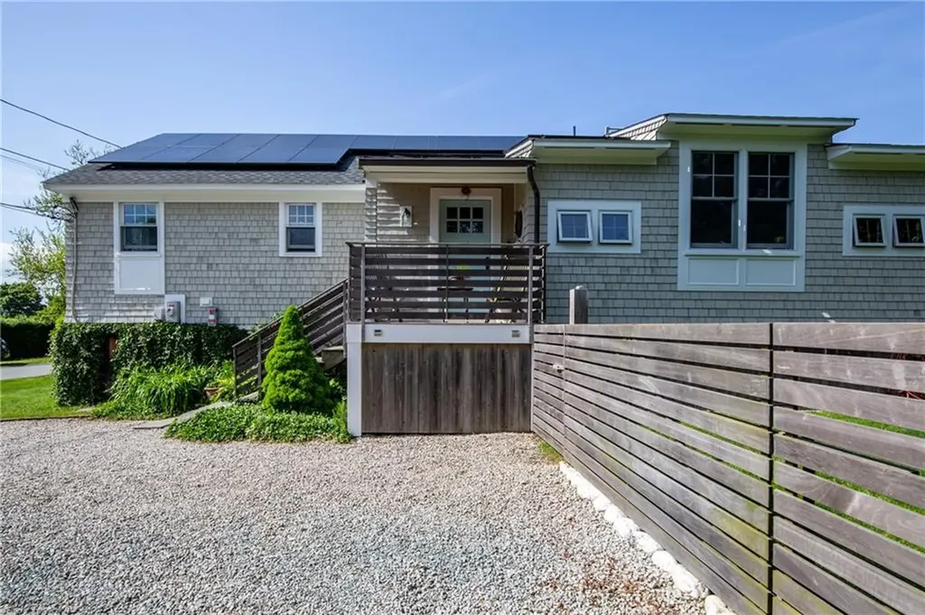 151 Ellery Avenue Middletown RI 02842