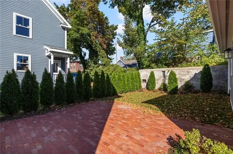 12 Duke Street East Greenwich RI 02818