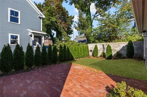 12 Duke Street East Greenwich RI 02818