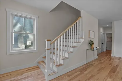 12 Duke Street East Greenwich RI 02818